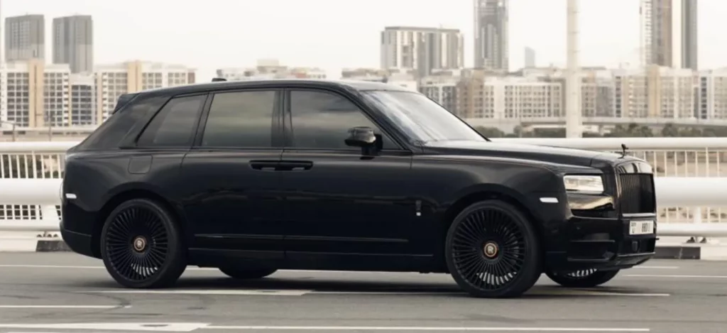 Rental Rolls Royce Cullinan in Dubai