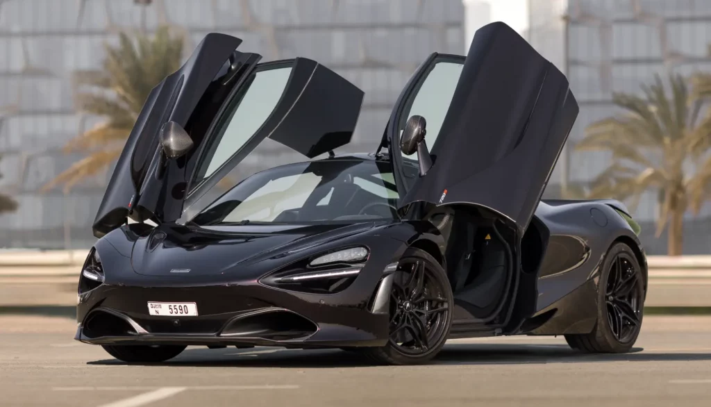 rental McLaren 720S in Dubai